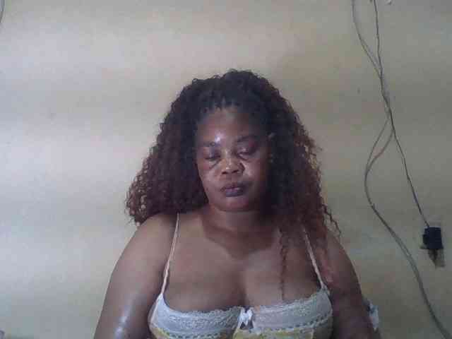 Sexydove webcam