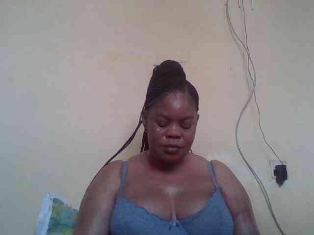 Sexydove webcam