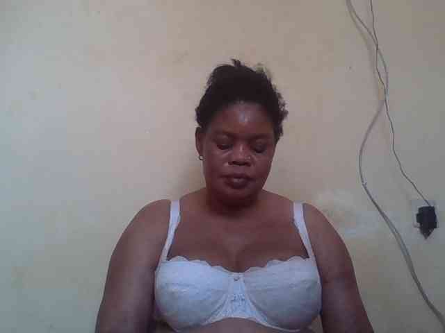 Sexydove webcam