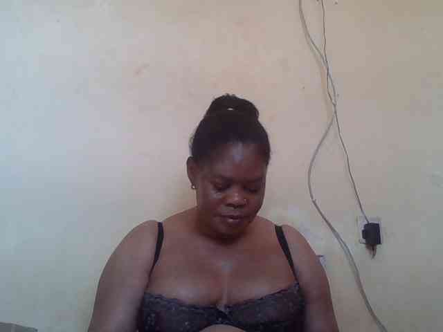 Sexydove webcam