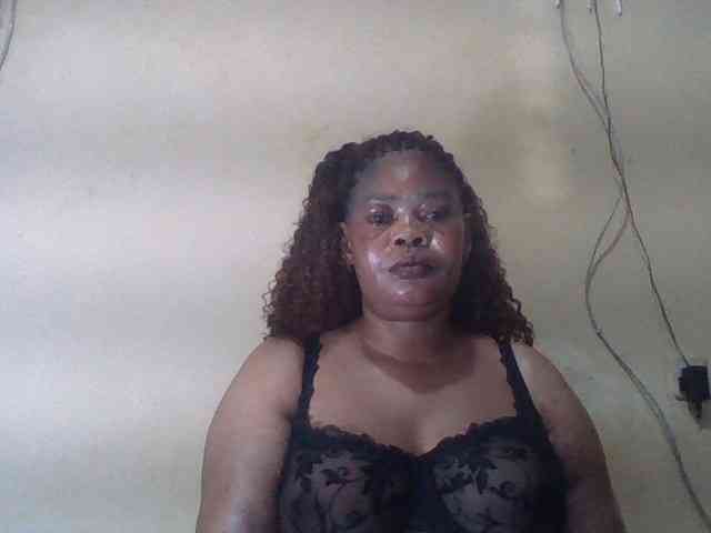 Sexydove webcam