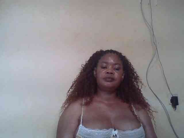 Sexydove webcam