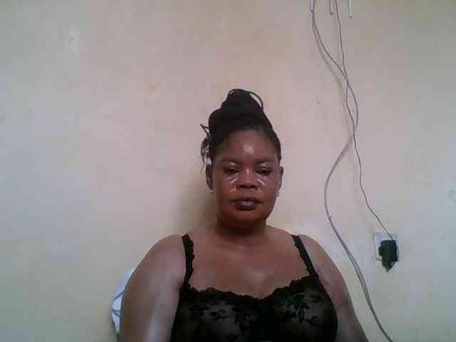 Sexydove webcam