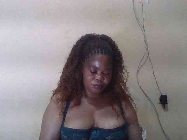 Sexydove webcam