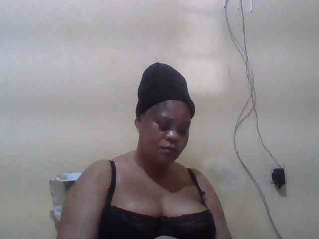 Model: Sexydove