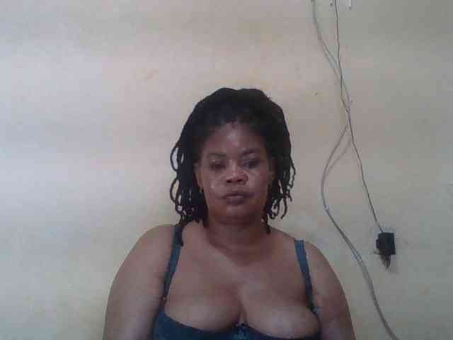 Sexydove webcam