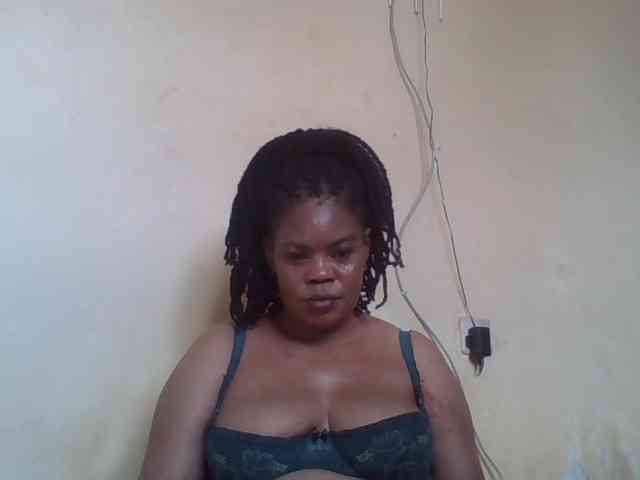 Sexydove webcam