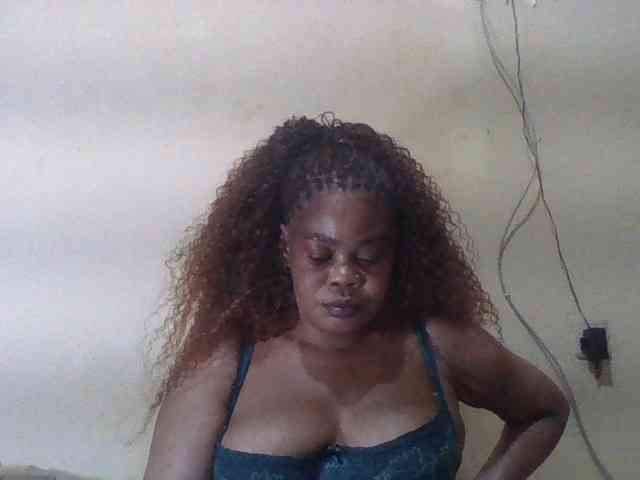 Sexydove webcam