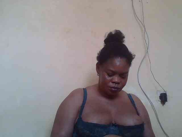 Sexydove webcam