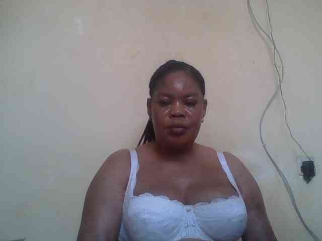 Sexydove webcam