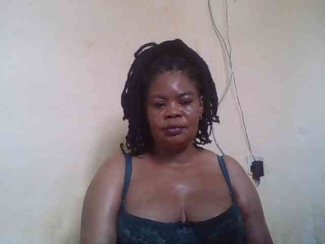 Model: Sexydove