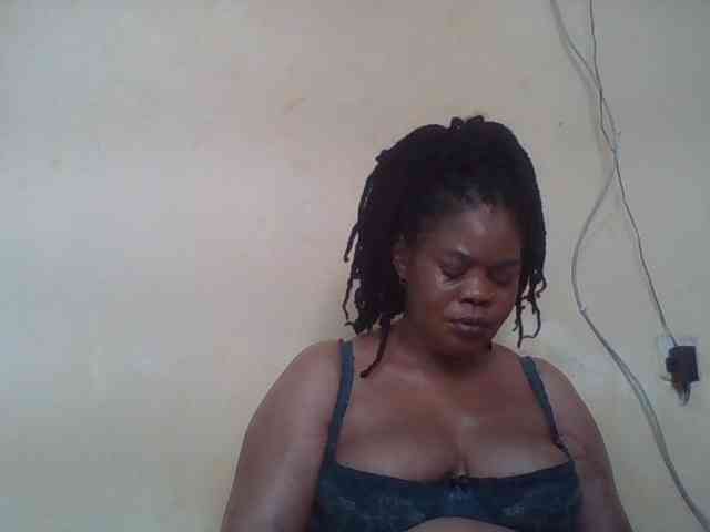Sexydove webcam
