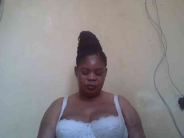 Sexydove webcam