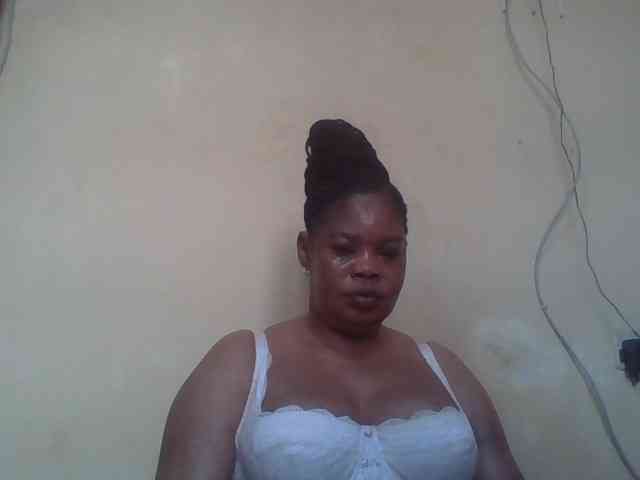 Sexydove webcam