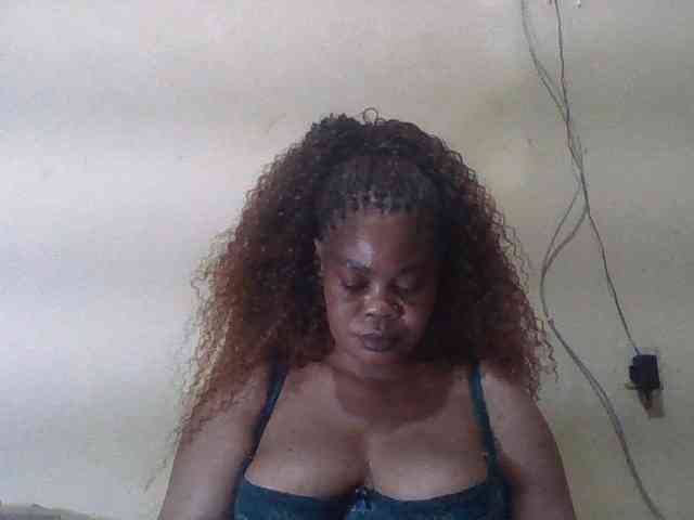 Sexydove webcam