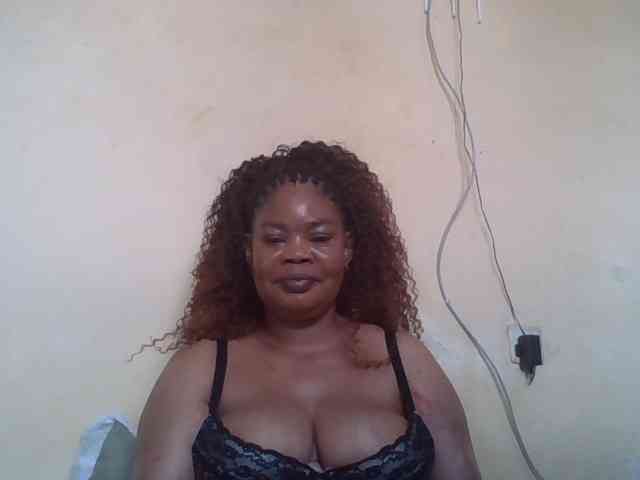 Sexydove webcam