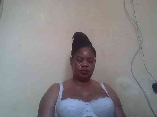 Sexydove webcam