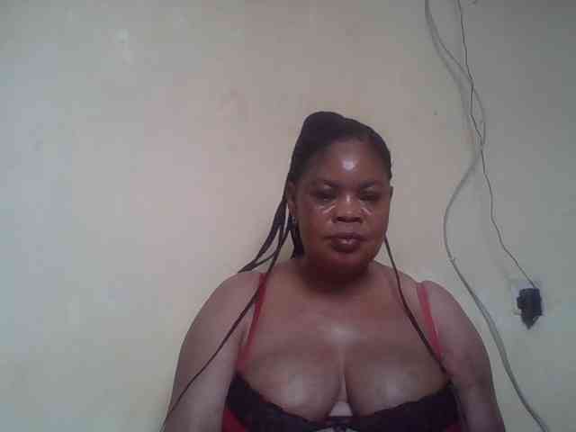 Sexydove webcam