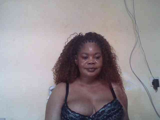 Sexydove webcam