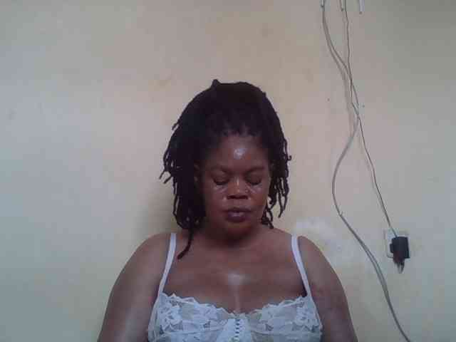 Sexydove webcam