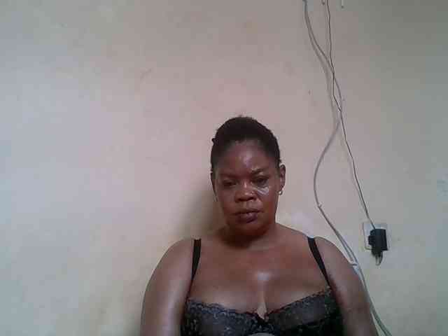Sexydove webcam