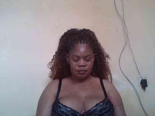Sexydove webcam