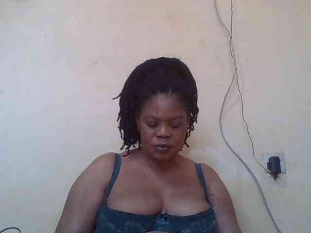Sexydove webcam