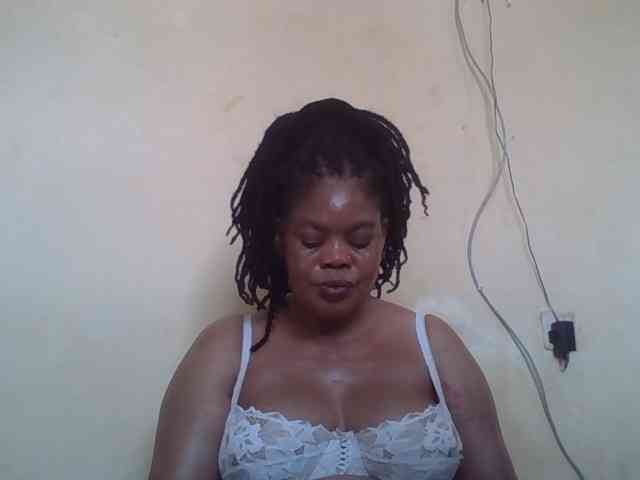 Sexydove webcam