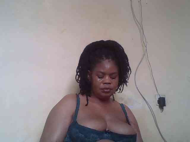 Sexydove webcam