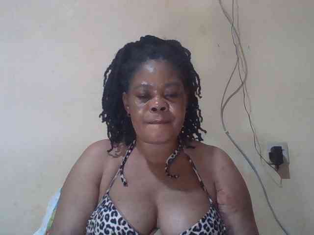 Sexydove webcam