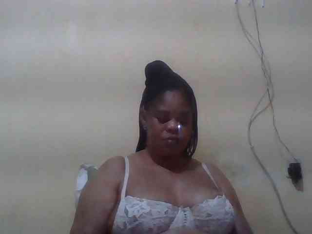 Sexydove webcam
