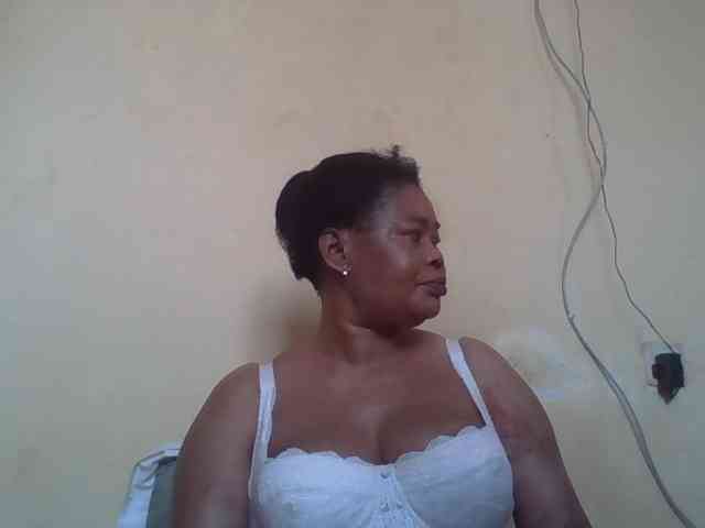 Sexydove webcam
