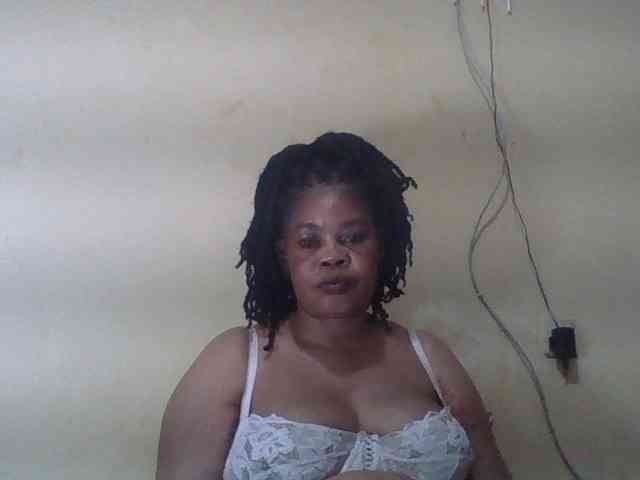Sexydove webcam