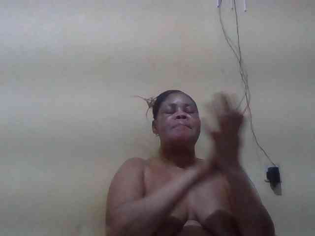 Sexydove webcam