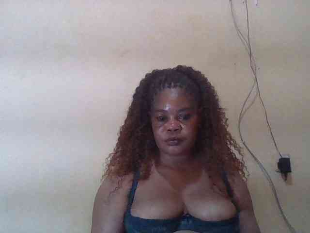 Sexydove webcam