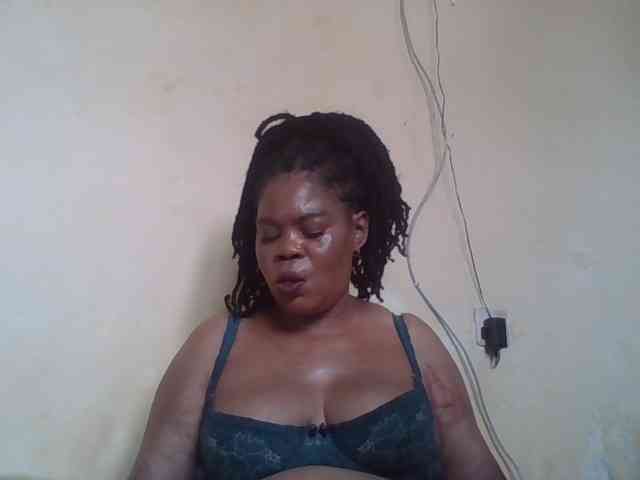 Sexydove webcam
