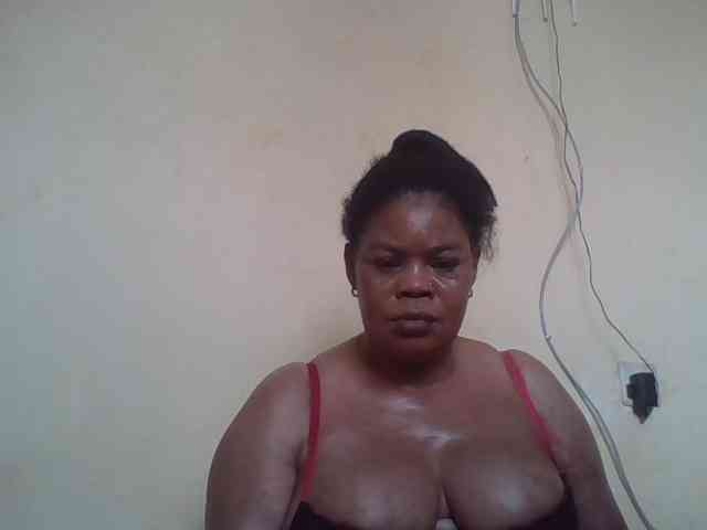 Sexydove webcam