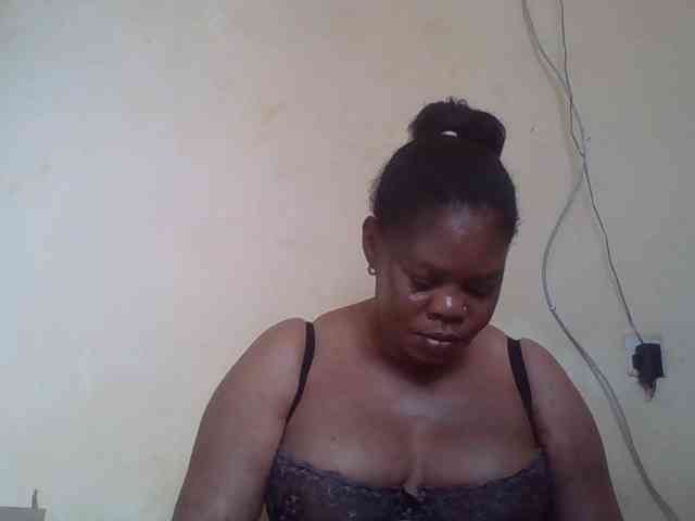Sexydove webcam