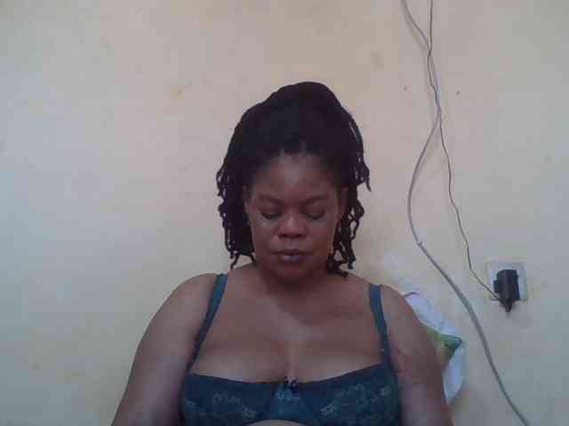 Sexydove webcam