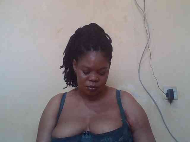 Sexydove Live Webcam on BongaCams