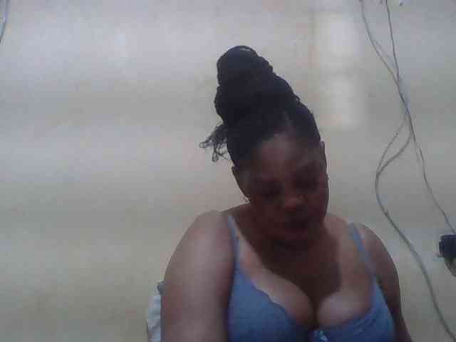Sexydove webcam