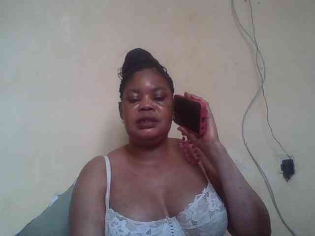 Sexydove webcam