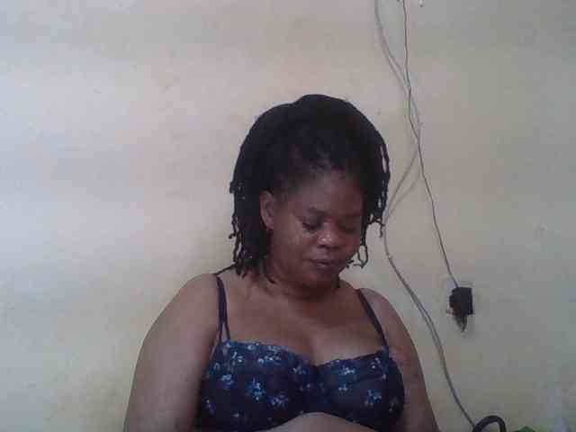 Sexydove webcam