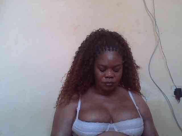 Sexydove webcam