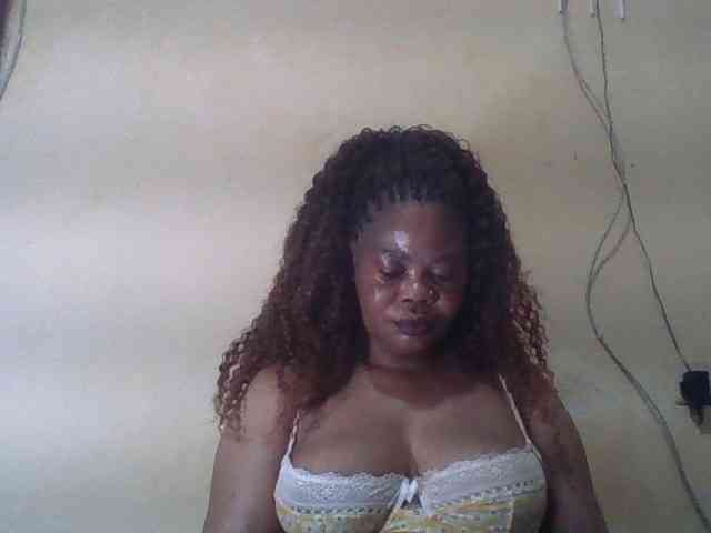 Sexydove webcam