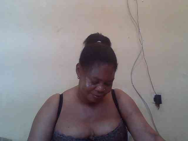 Sexydove webcam