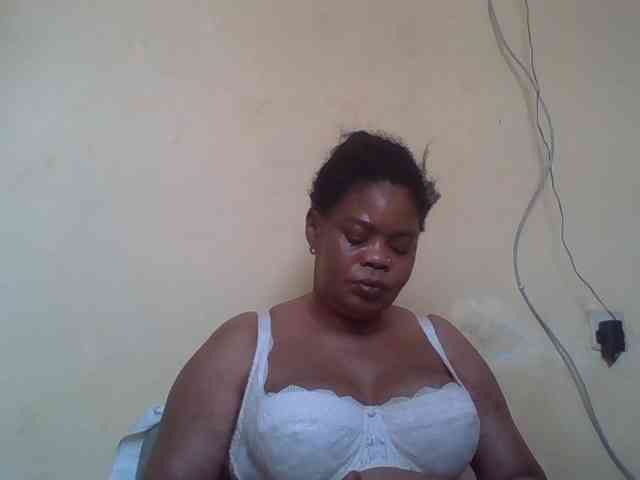 Sexydove webcam