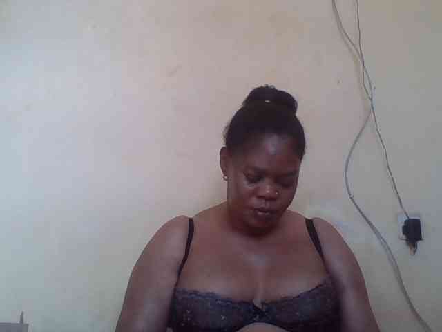 Sexydove webcam