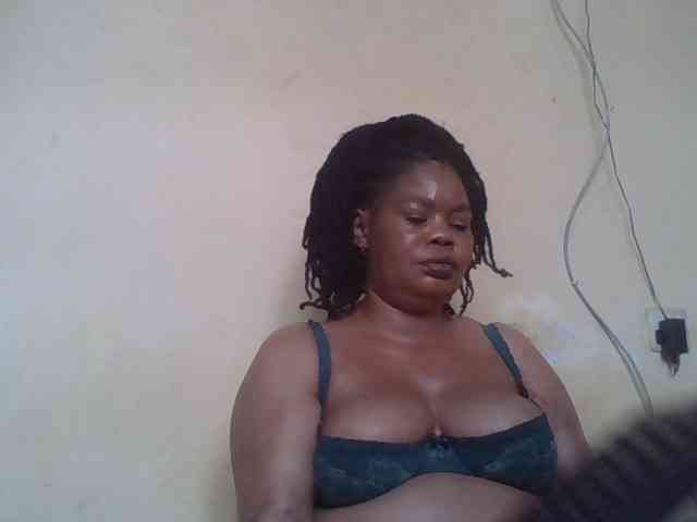 Sexydove webcam