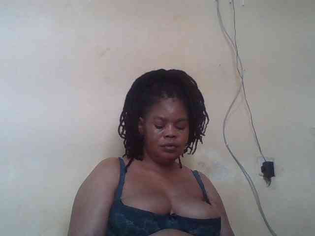 Sexydove webcam